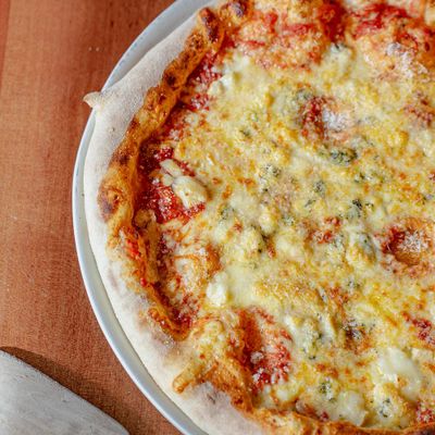 CUATRO QUESOS MEDIANA