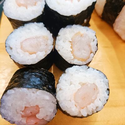 100-Ebi maki.