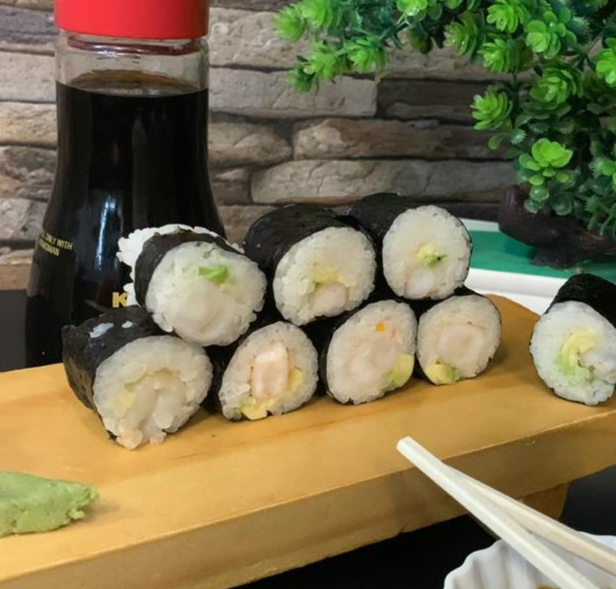 101-Ebi avocado maki.