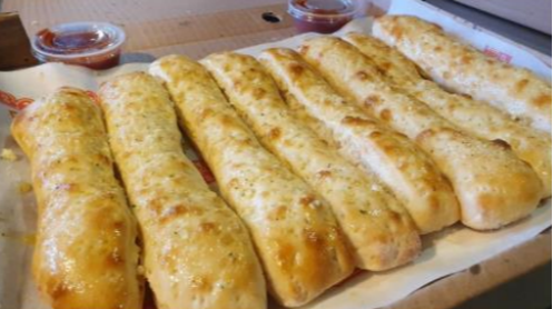 Palitos de Ajo Parmesano