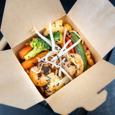 Chow mein de camarón